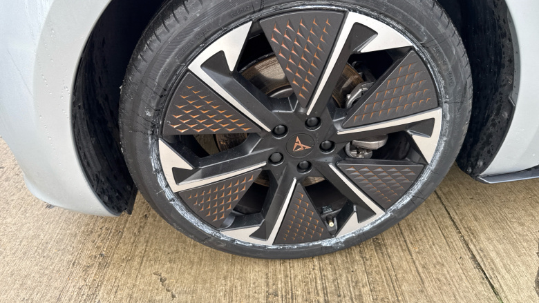 CUPRA Born 170kW e-Boost V3 79kWh 5dr Auto Electric Hatchback